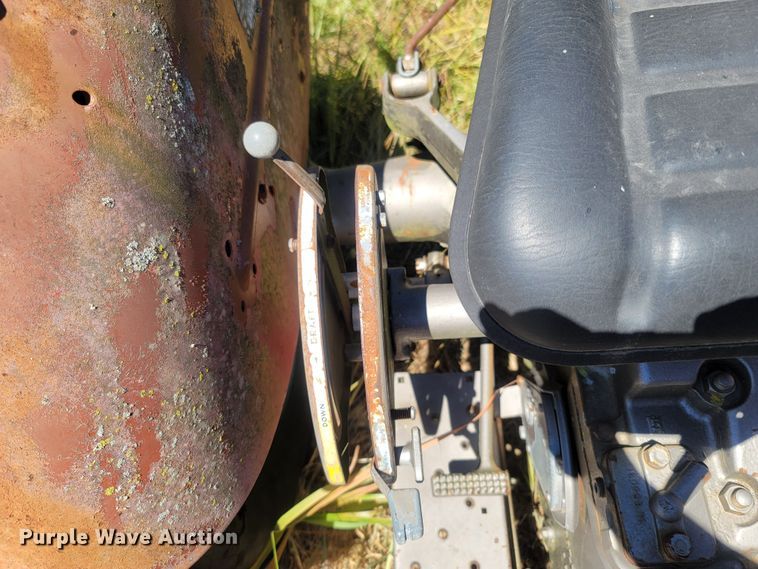 image for item LF9215 Massey Ferguson 135  tractor