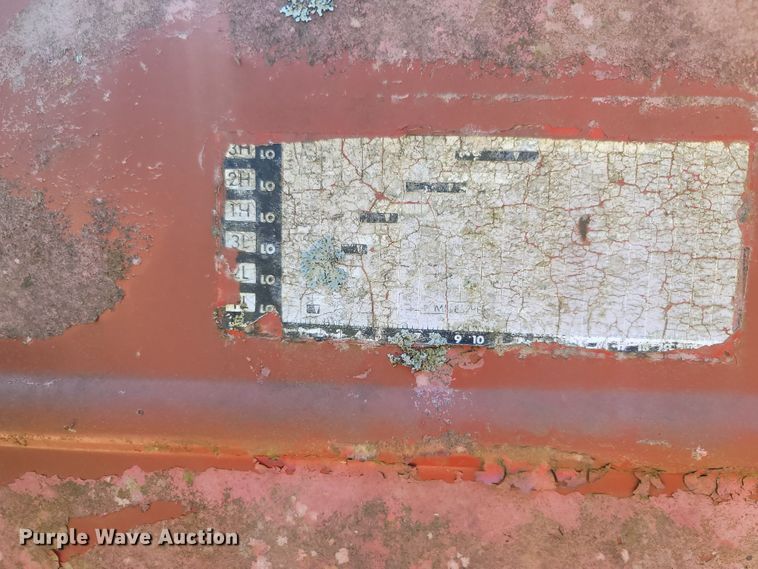 image for item LF9215 Massey Ferguson 135  tractor