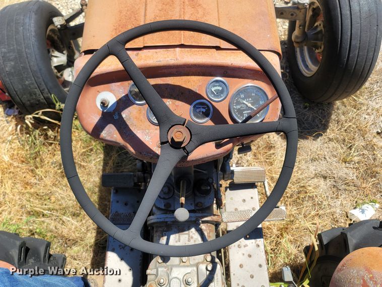 image for item LF9215 Massey Ferguson 135  tractor