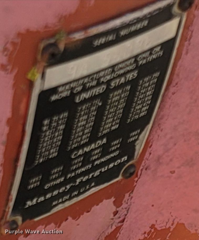 image for item LF9215 Massey Ferguson 135  tractor