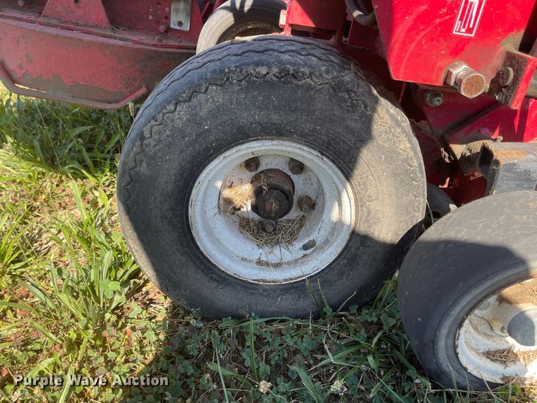 image for item LF9224 Progressive  batwing finish mower