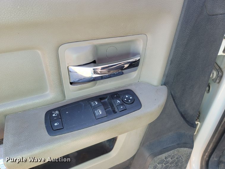 image for item LM9573 2012 Dodge Ram 5500HD  rollback truck