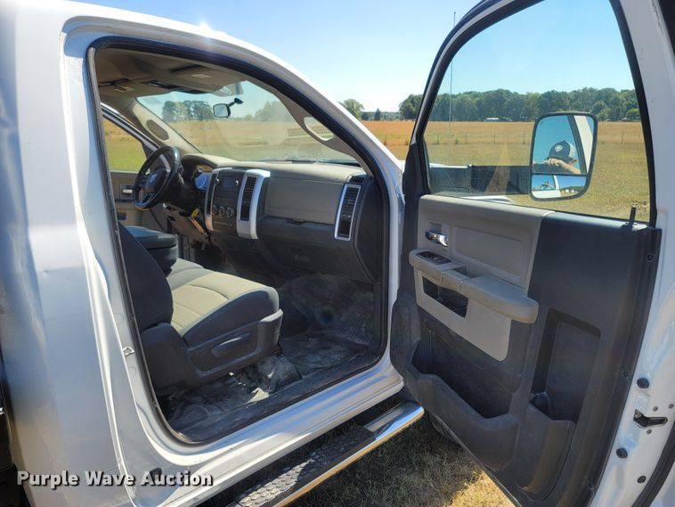 image for item LM9573 2012 Dodge Ram 5500HD  rollback truck