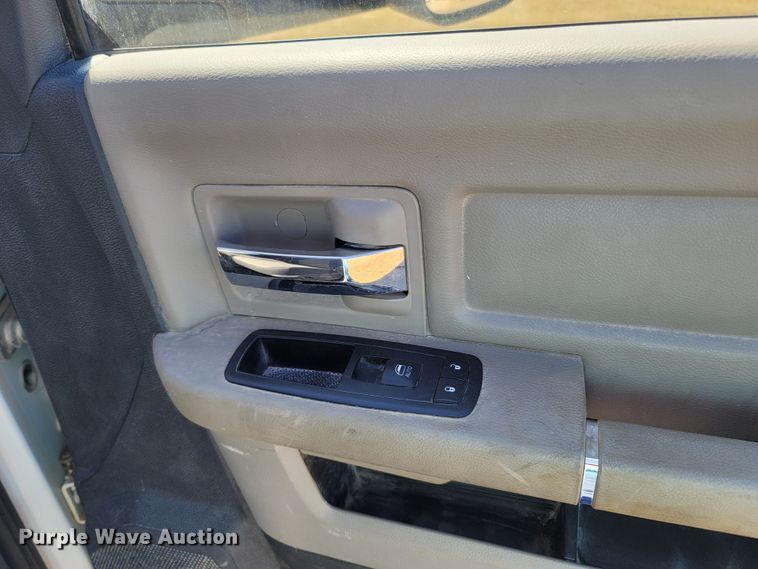 image for item LM9573 2012 Dodge Ram 5500HD  rollback truck