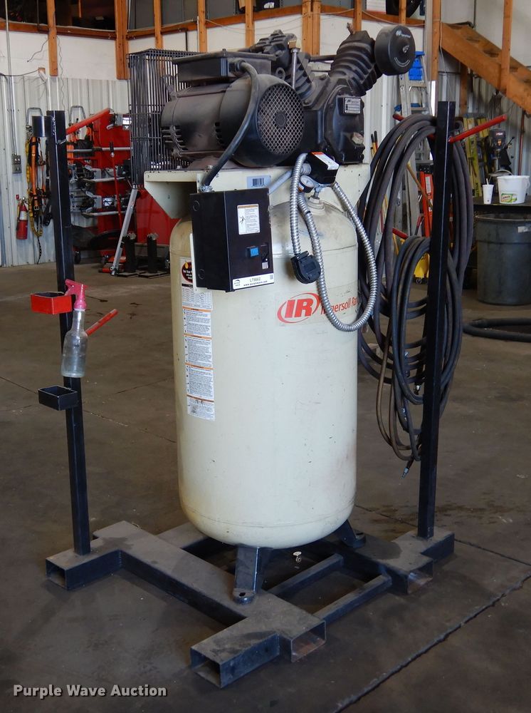 image for item LT9862 Ingersoll Rand 2475  air compressor