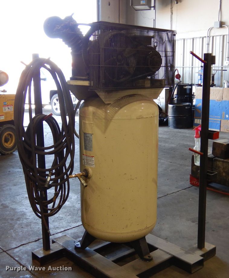 image for item LT9862 Ingersoll Rand 2475  air compressor