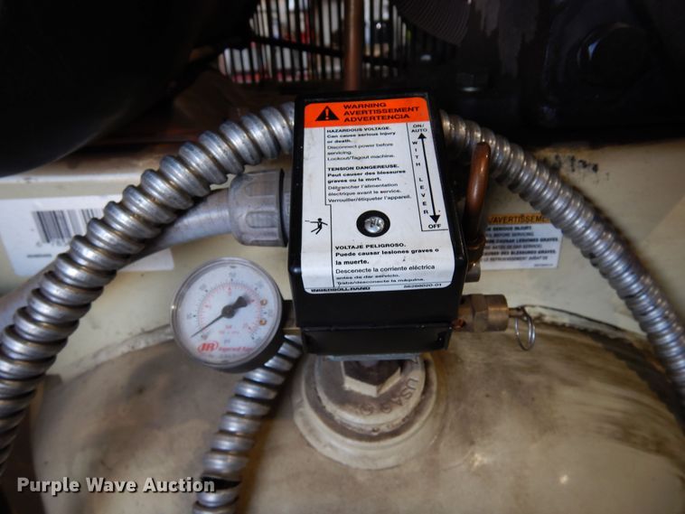 image for item LT9862 Ingersoll Rand 2475  air compressor
