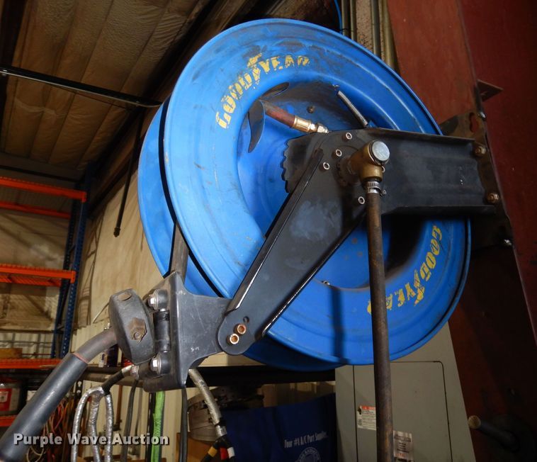 image for item LT9862 Ingersoll Rand 2475  air compressor