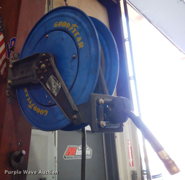 image for item LT9862 Ingersoll Rand 2475  air compressor