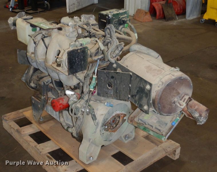 image for item LT9871 2005 Ford LRG425  engine