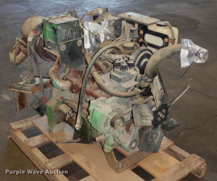 image for item LT9871 2005 Ford LRG425  engine