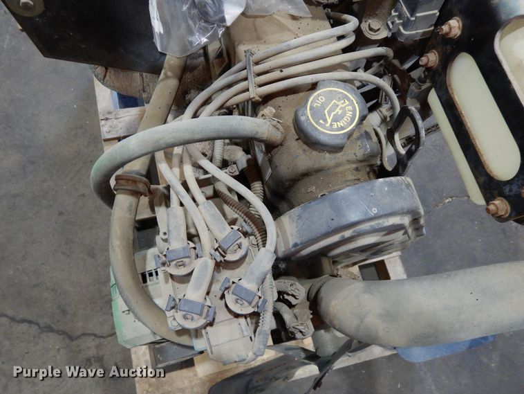 image for item LT9871 2005 Ford LRG425  engine