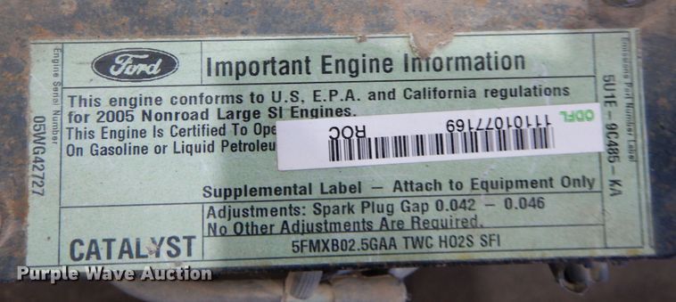 image for item LT9871 2005 Ford LRG425  engine