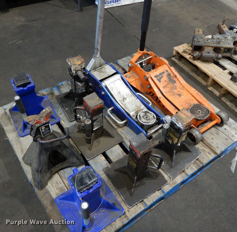 image for item LT9881 Tools