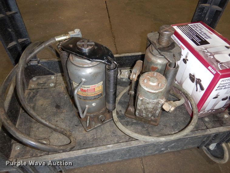 image for item LT9885 Tire tools