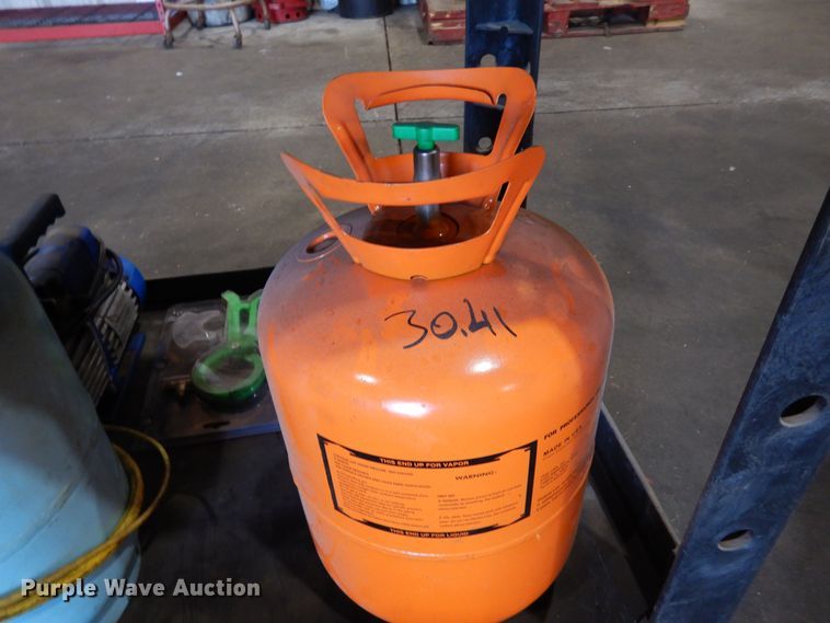 image for item LT9888 Mastercool Twin Turbo  refrigerant recovery machine