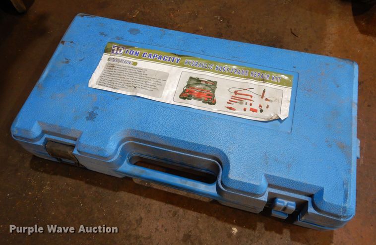 image for item LT9889 (2) porta-power