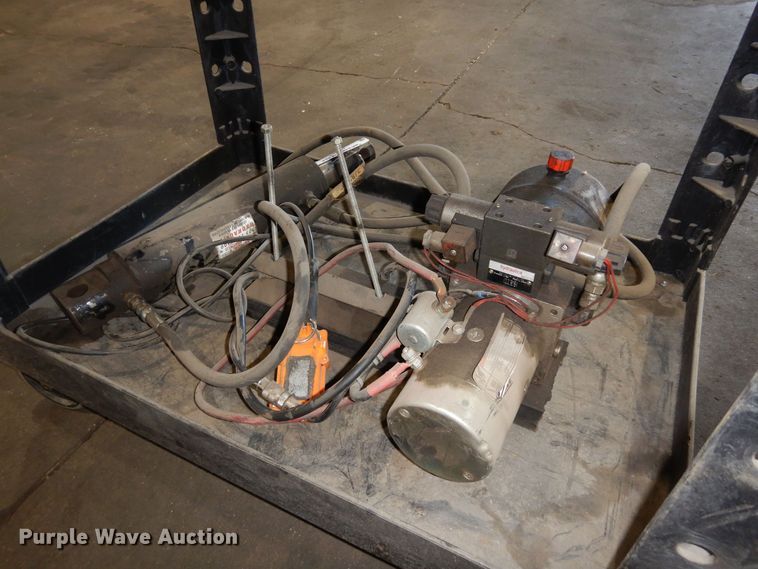 image for item LT9889 (2) porta-power