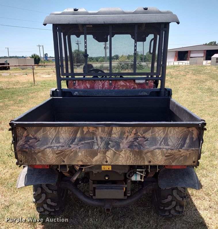 image for item LU9183 Kubota RTV 900  utility vehicle