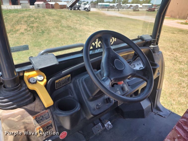 image for item LU9183 Kubota RTV 900  utility vehicle