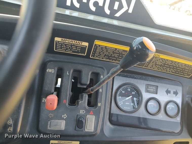 image for item LU9183 Kubota RTV 900  utility vehicle