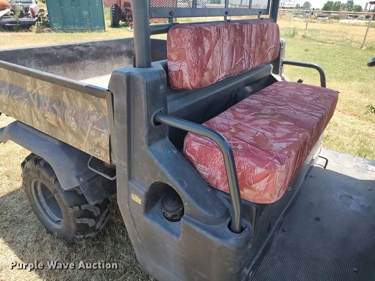 image for item LU9183 Kubota RTV 900  utility vehicle