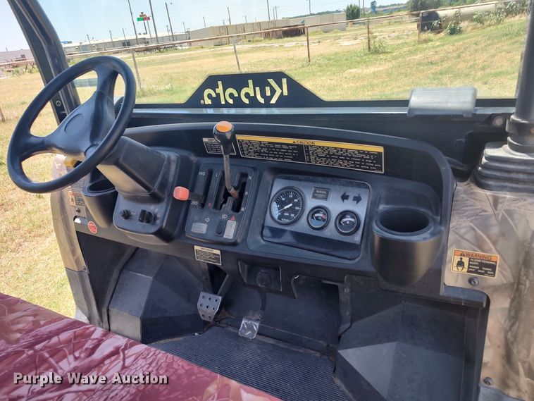 image for item LU9183 Kubota RTV 900  utility vehicle