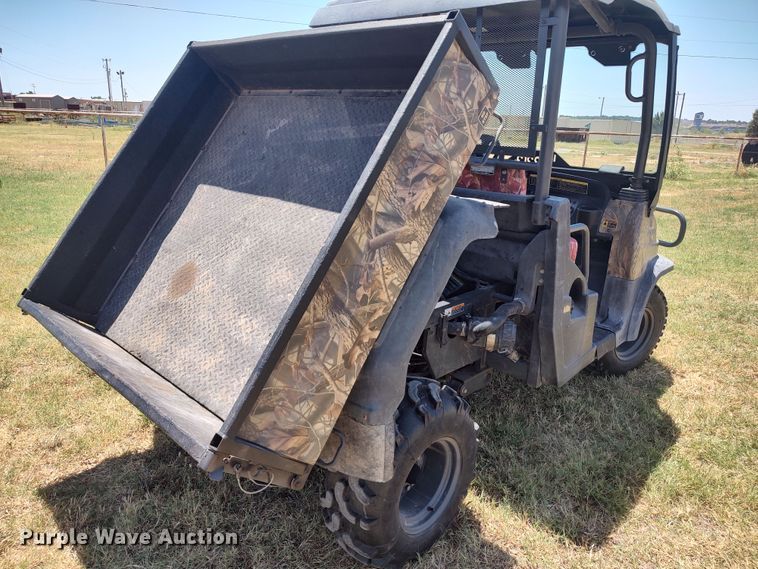 image for item LU9183 Kubota RTV 900  utility vehicle