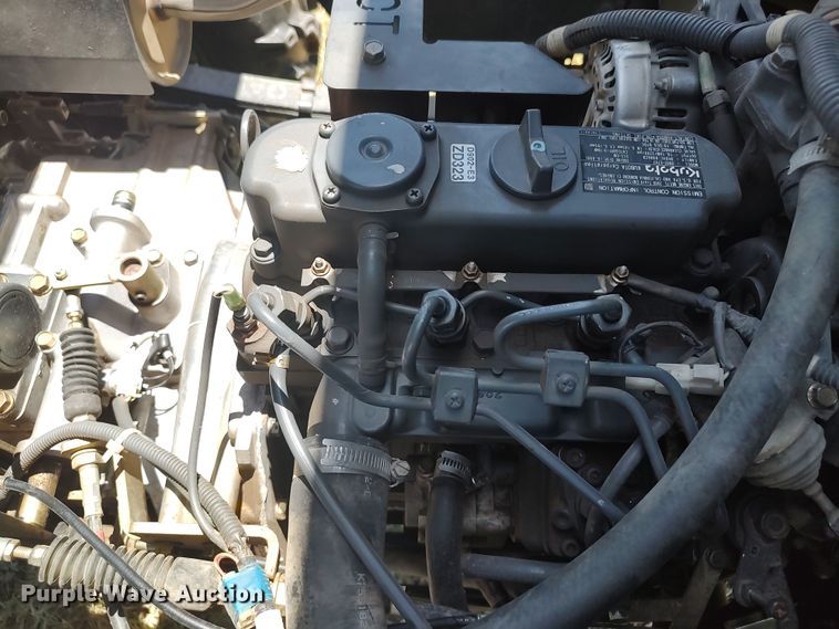 image for item LU9183 Kubota RTV 900  utility vehicle