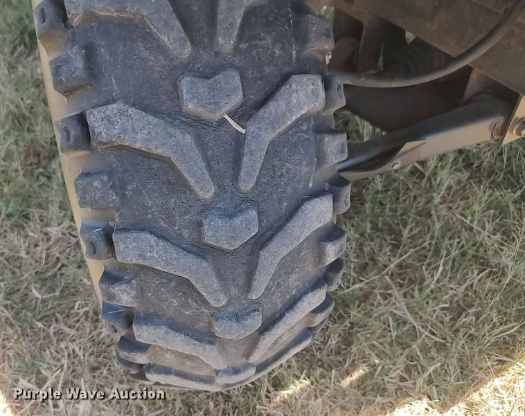 image for item LU9183 Kubota RTV 900  utility vehicle