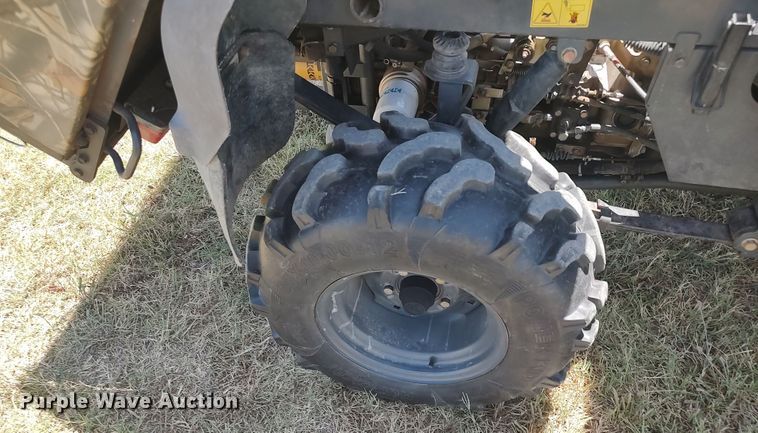 image for item LU9183 Kubota RTV 900  utility vehicle