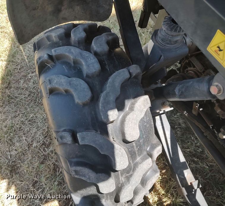 image for item LU9183 Kubota RTV 900  utility vehicle