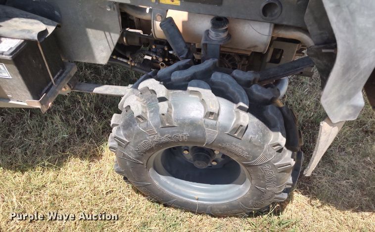 image for item LU9183 Kubota RTV 900  utility vehicle