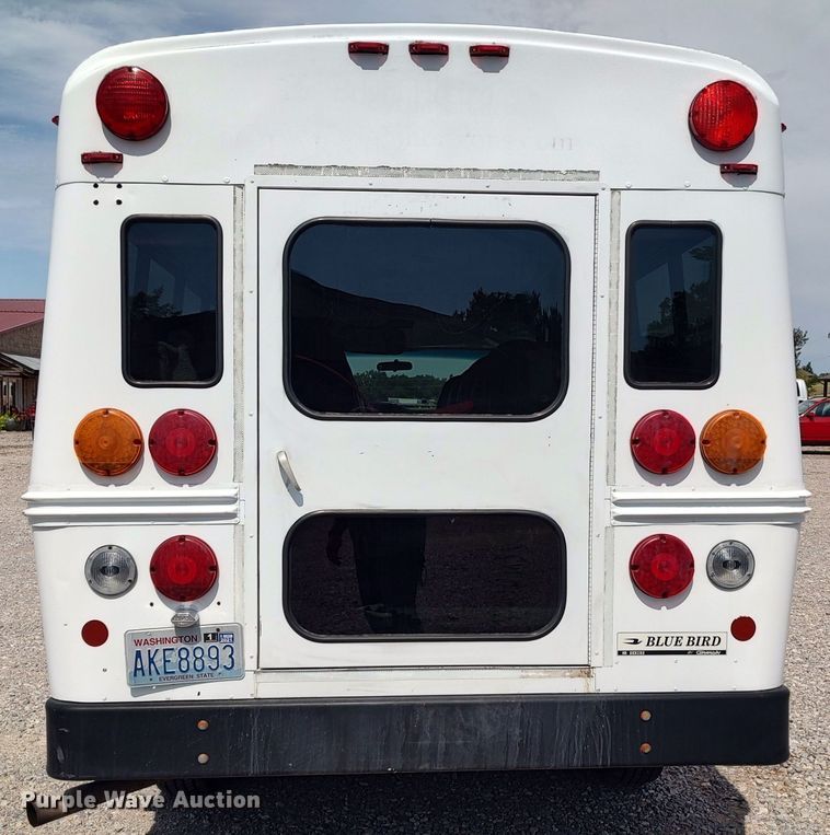 image for item LU9198 1999 Chevrolet Express 3500  school bus