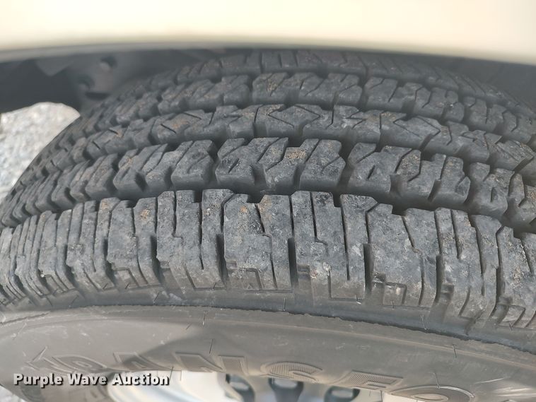 image for item LU9198 1999 Chevrolet Express 3500  school bus