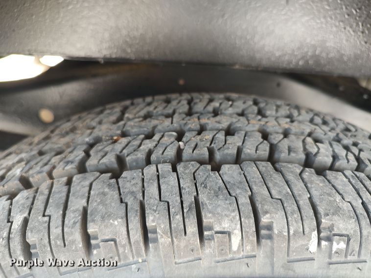 image for item LU9198 1999 Chevrolet Express 3500  school bus