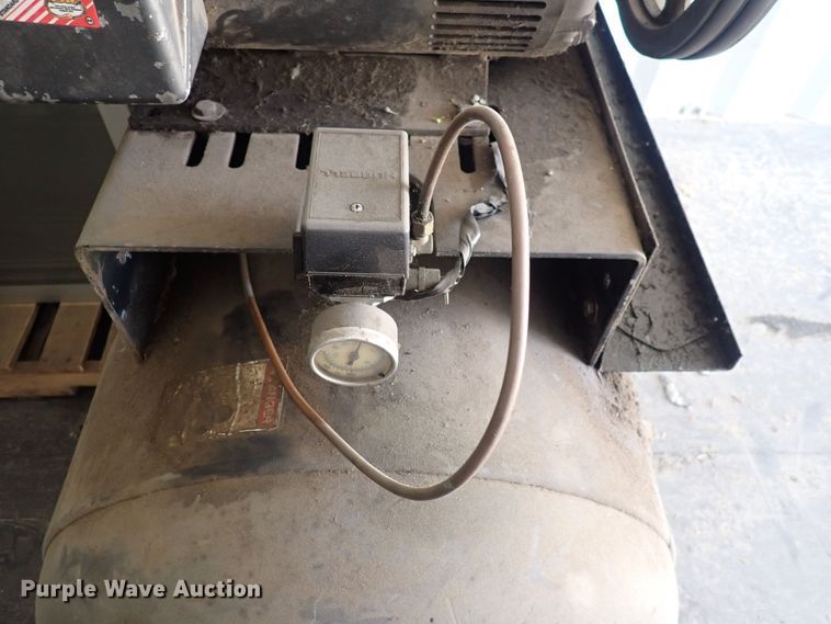 image for item LU9448 Schulz MSWV-80  air compressor