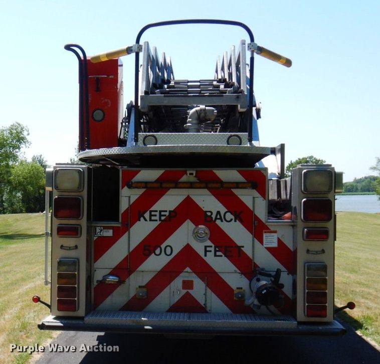 image for item MF9671 2004 Spartan Gladiator  Quint fire truck