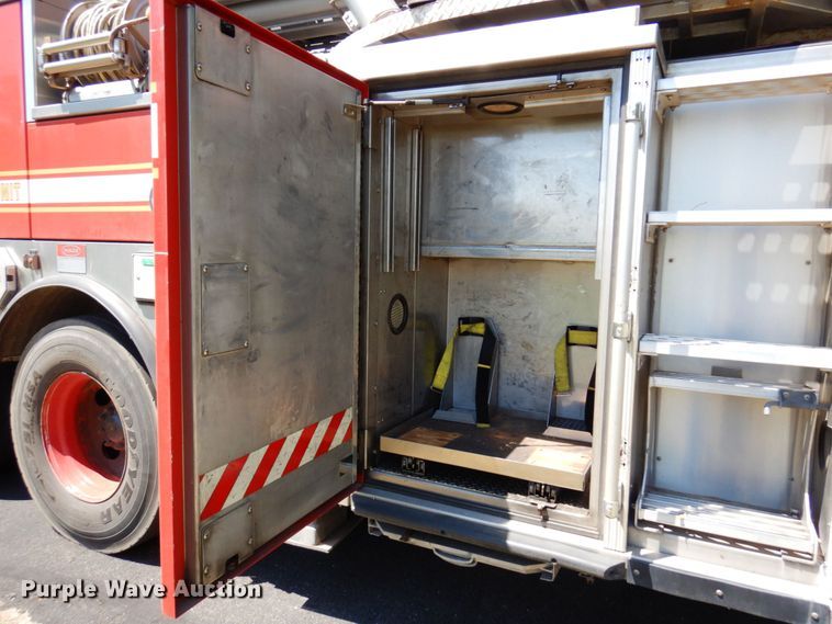 image for item MF9671 2004 Spartan Gladiator  Quint fire truck