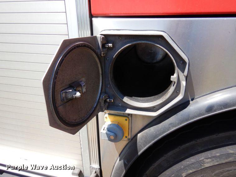 image for item MF9671 2004 Spartan Gladiator  Quint fire truck