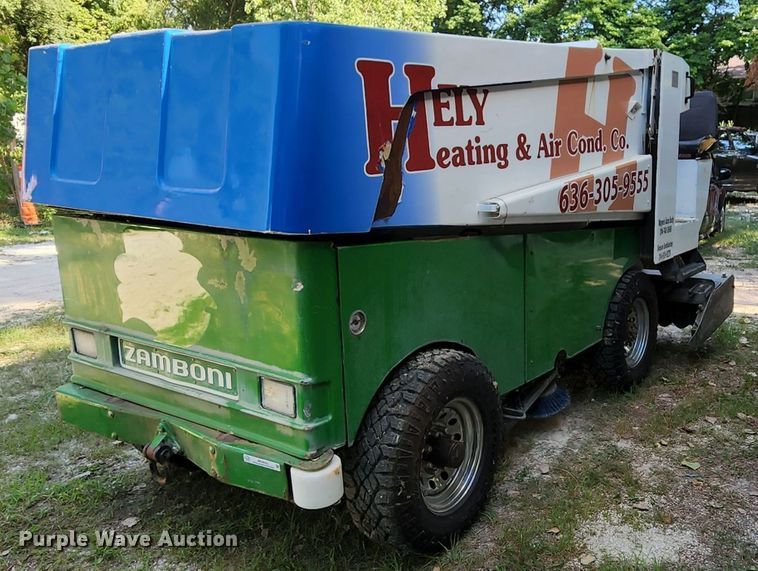 image for item MK9033 Zamboni 552  ice resurfacer