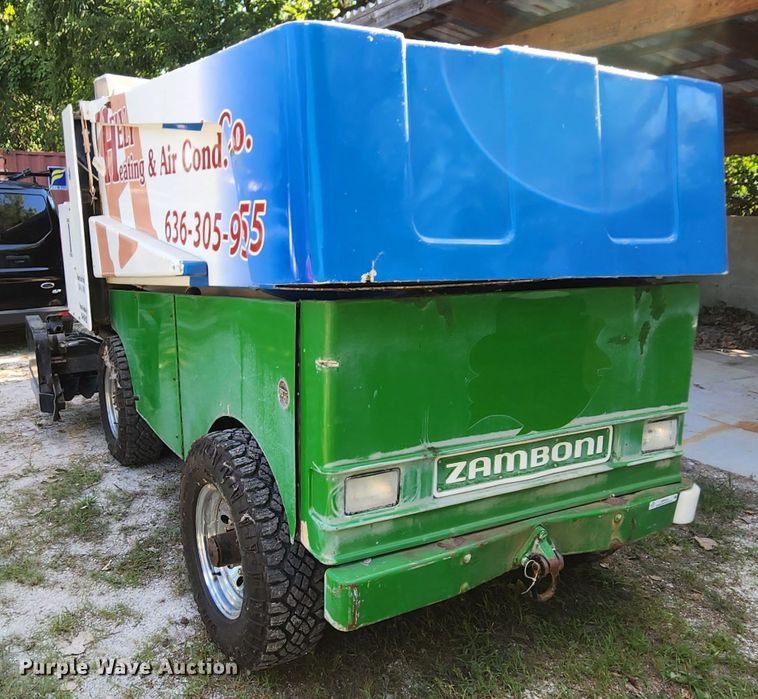 image for item MK9033 Zamboni 552  ice resurfacer