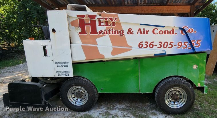 image for item MK9033 Zamboni 552  ice resurfacer