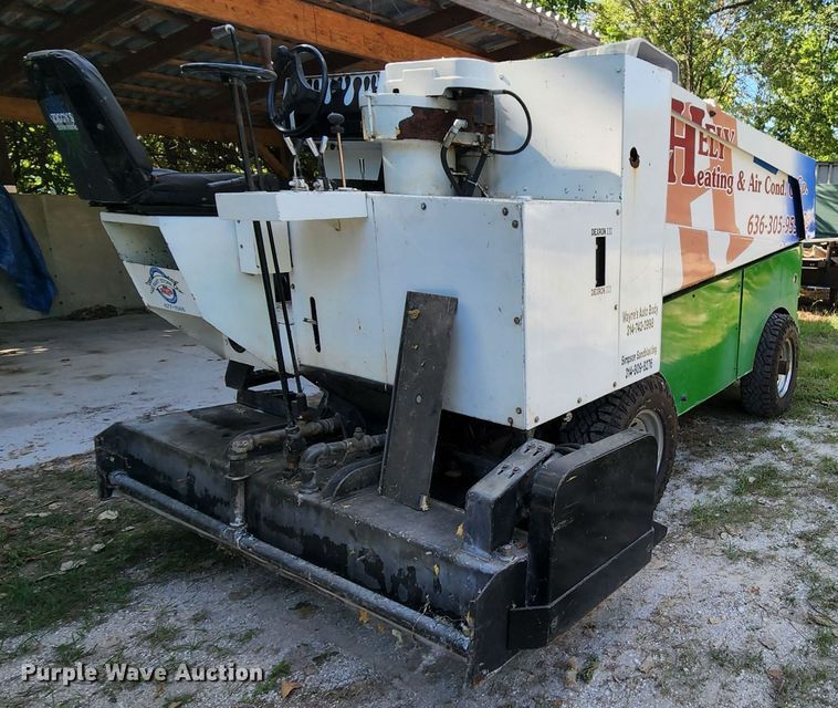 image for item MK9033 Zamboni 552  ice resurfacer