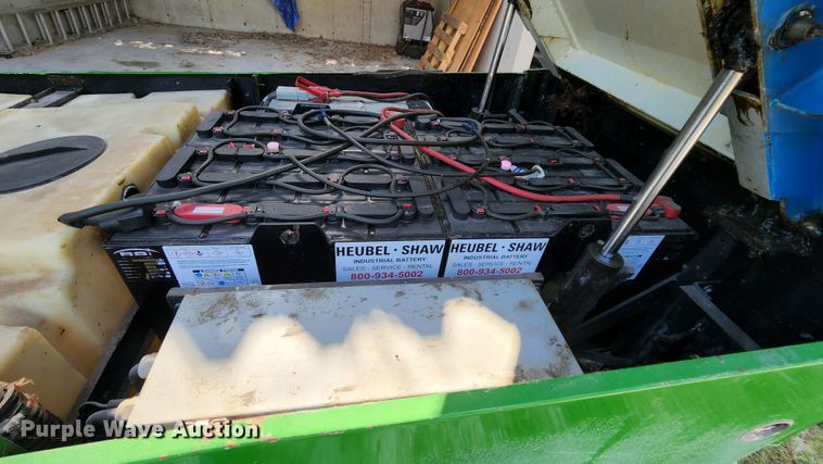 image for item MK9033 Zamboni 552  ice resurfacer