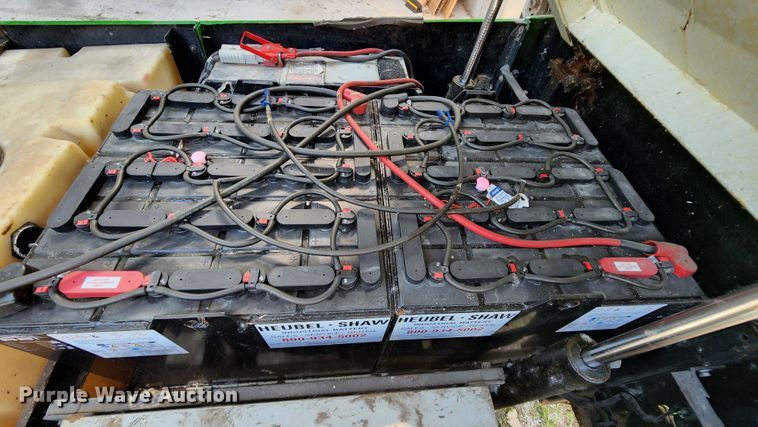 image for item MK9033 Zamboni 552  ice resurfacer