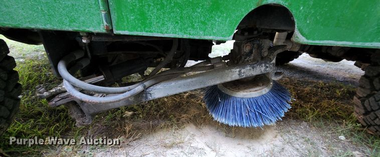 image for item MK9033 Zamboni 552  ice resurfacer