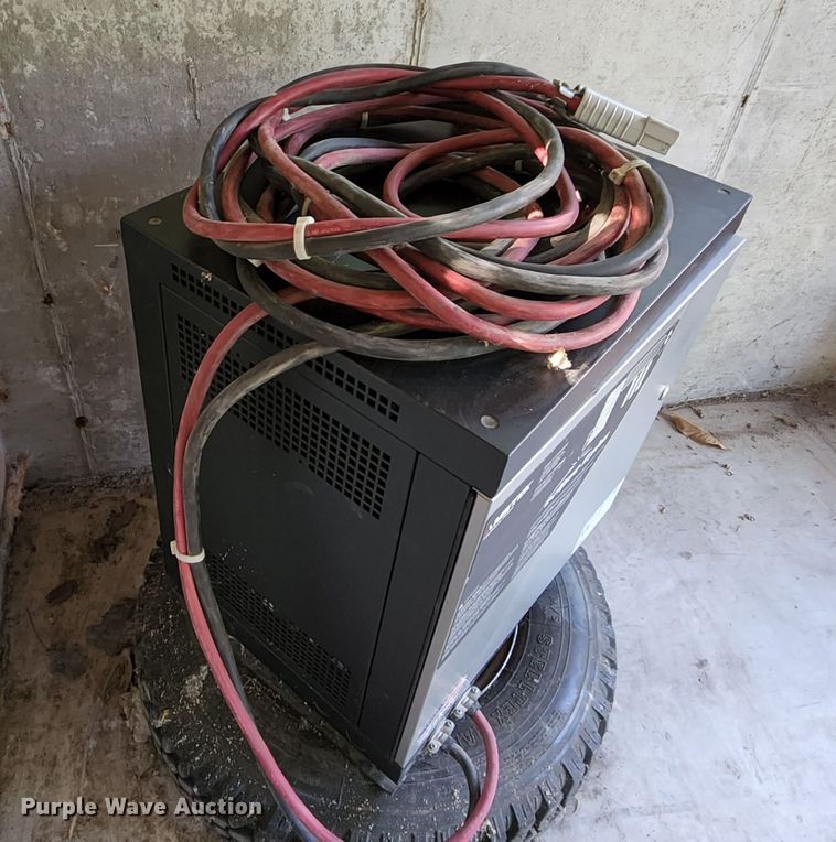 image for item MK9033 Zamboni 552  ice resurfacer