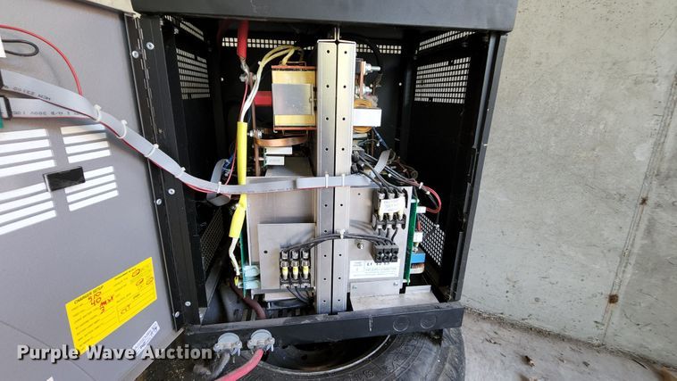 image for item MK9033 Zamboni 552  ice resurfacer