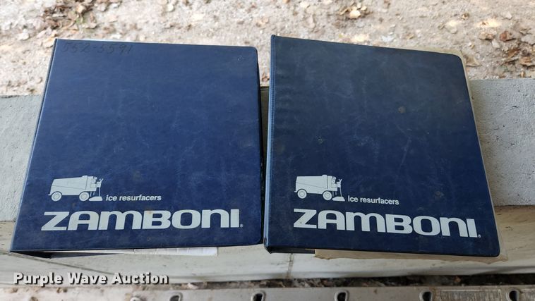 image for item MK9033 Zamboni 552  ice resurfacer